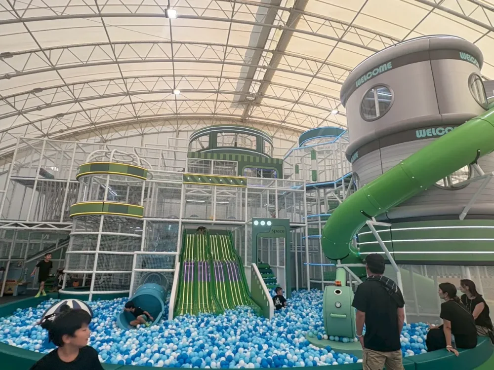 大型プレイグラウンド UE GARDEN RESORT